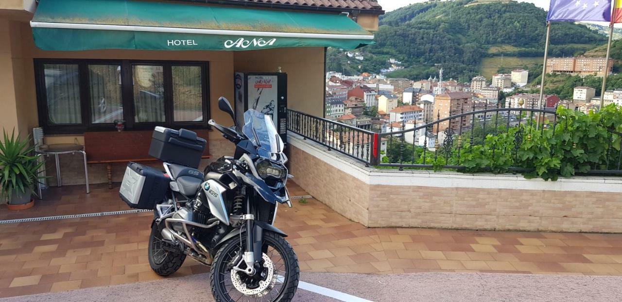 Hotel Ana Cangas De Narcea Kültér fotó