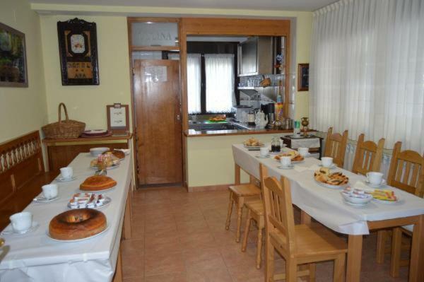Hotel Ana Cangas De Narcea Kültér fotó